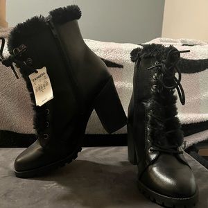 EXPRESS Black Winter Fur Lined Combat Boot with Platform Heel Size 9